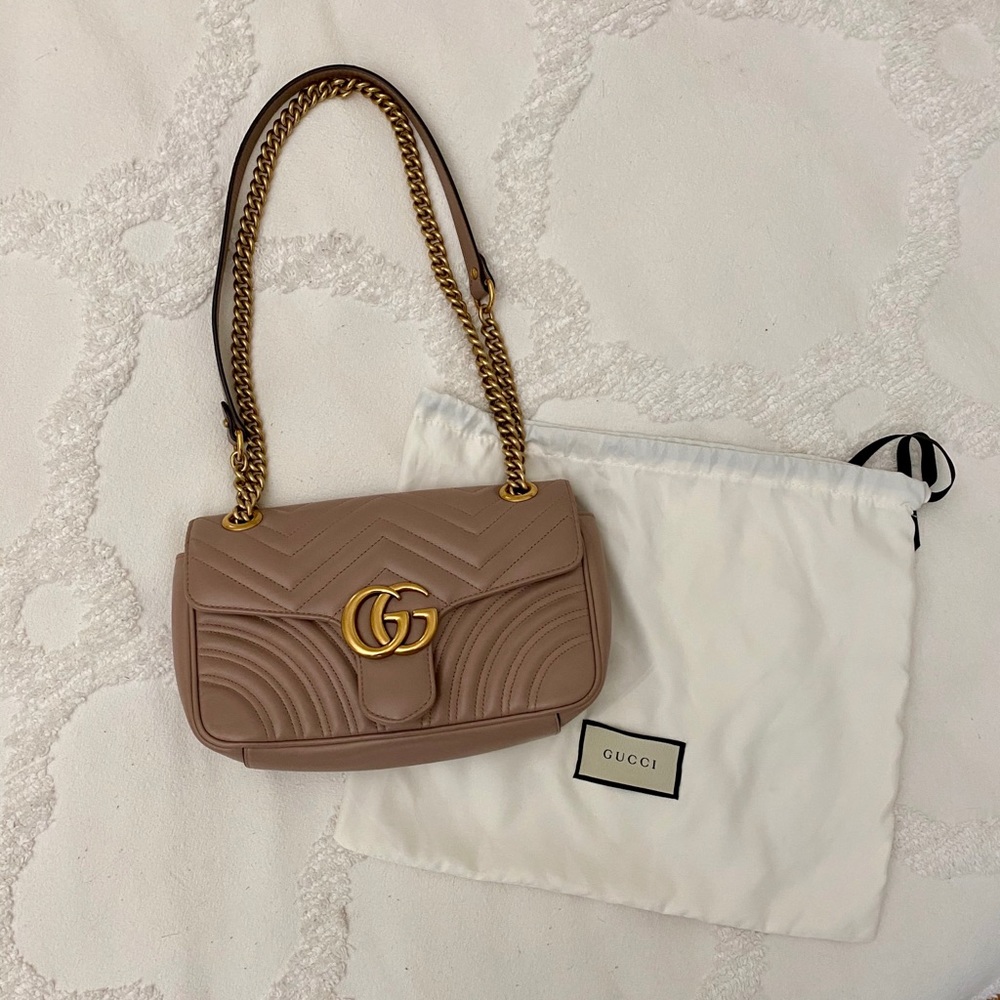 GG Marmont Small Matelasse Shoulder Bag